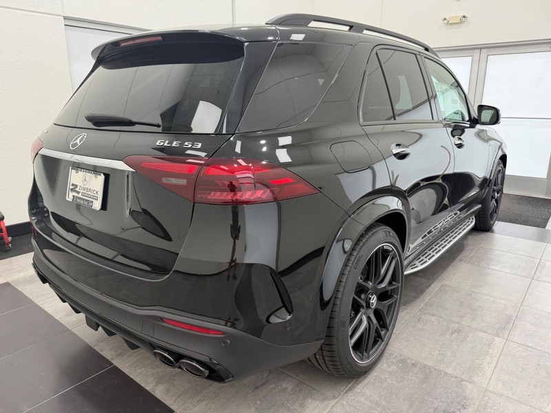 Mercedes-Benz GLE Vehicle Image 2