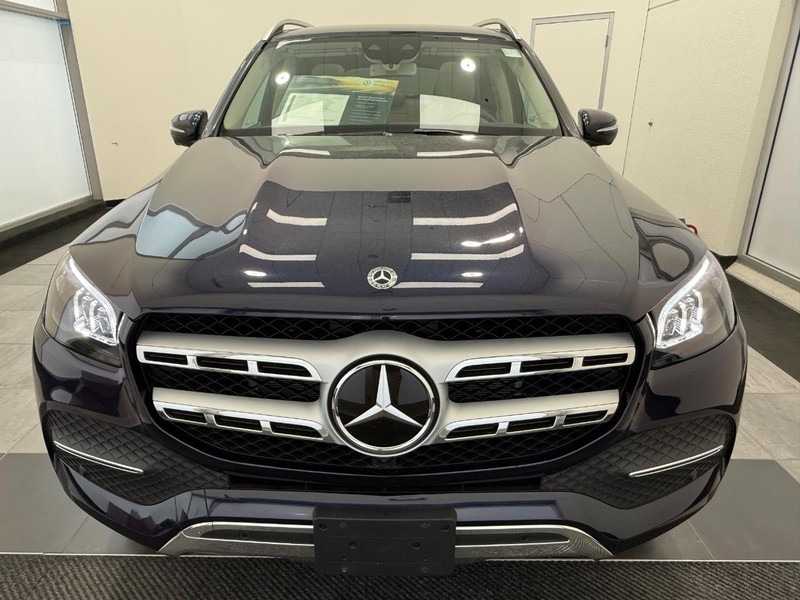 Mercedes-Benz GLS Vehicle Image 7