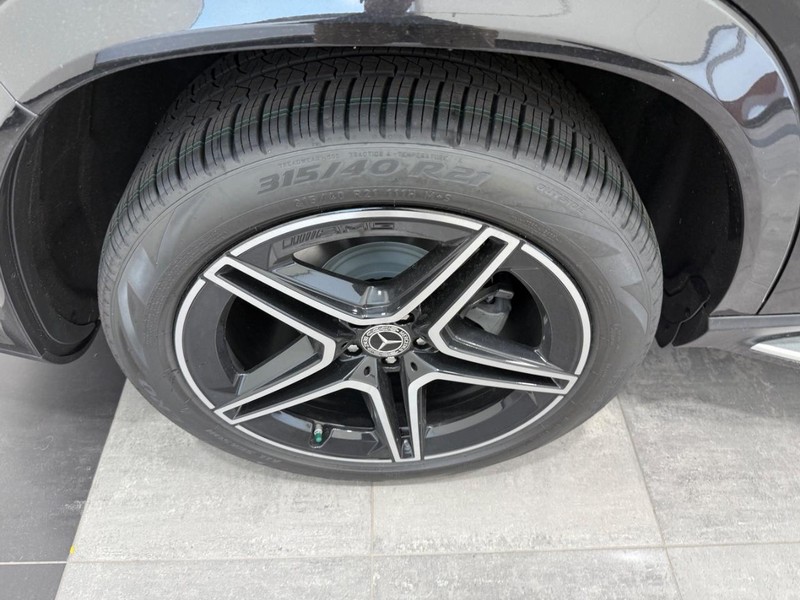 Mercedes-Benz GLS Vehicle Image 3