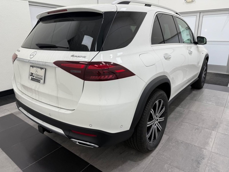 Mercedes-Benz GLE Vehicle Image 2