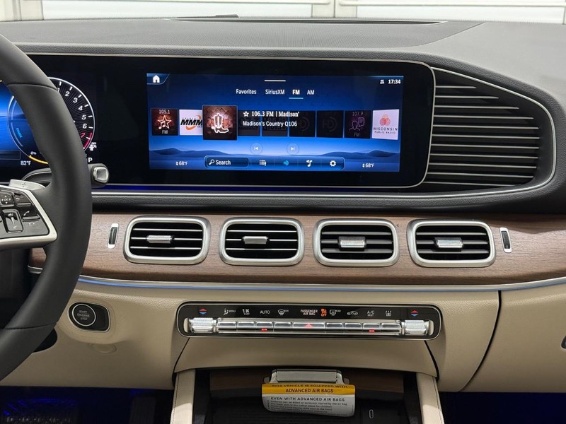 Mercedes-Benz GLE Vehicle Image 7