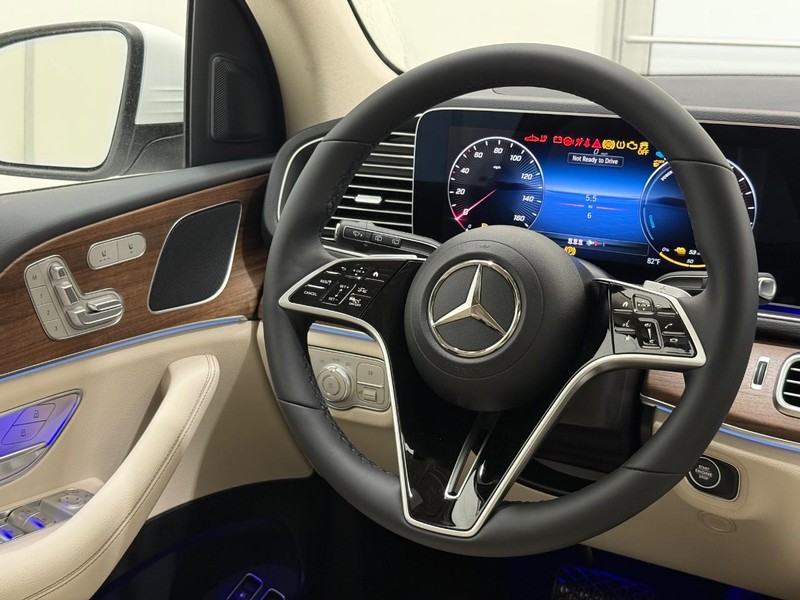 Mercedes-Benz GLE Vehicle Image 8