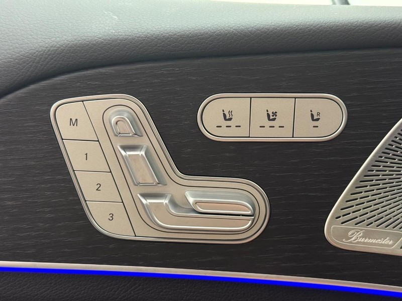 Mercedes-Benz GLE Vehicle Image 10