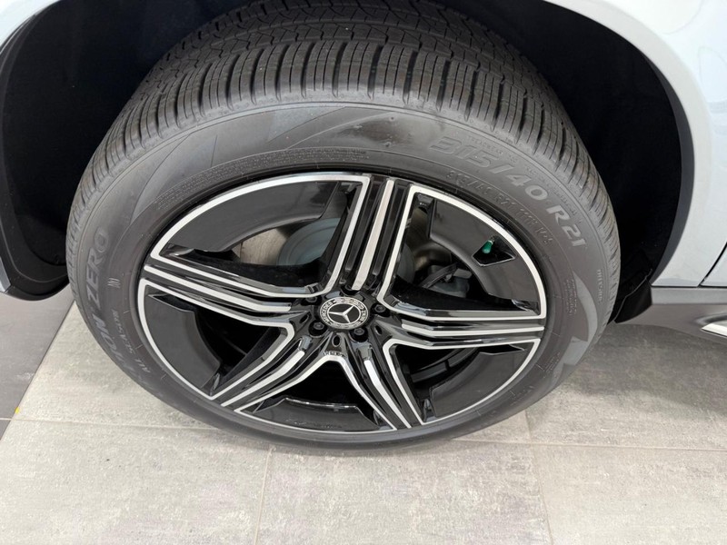 Mercedes-Benz GLE Vehicle Image 3