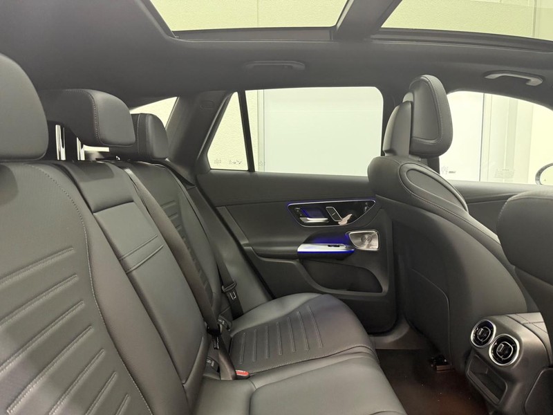 Mercedes-Benz GLC Vehicle Image 5