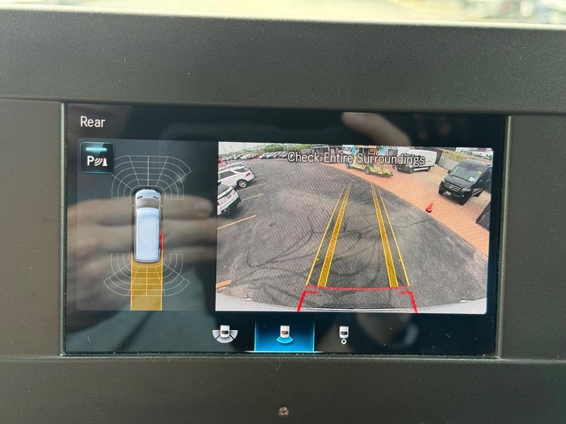 Mercedes-Benz Sprinter Van Vehicle Image 16