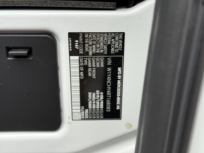Mercedes-Benz Sprinter Van Vehicle Image 21