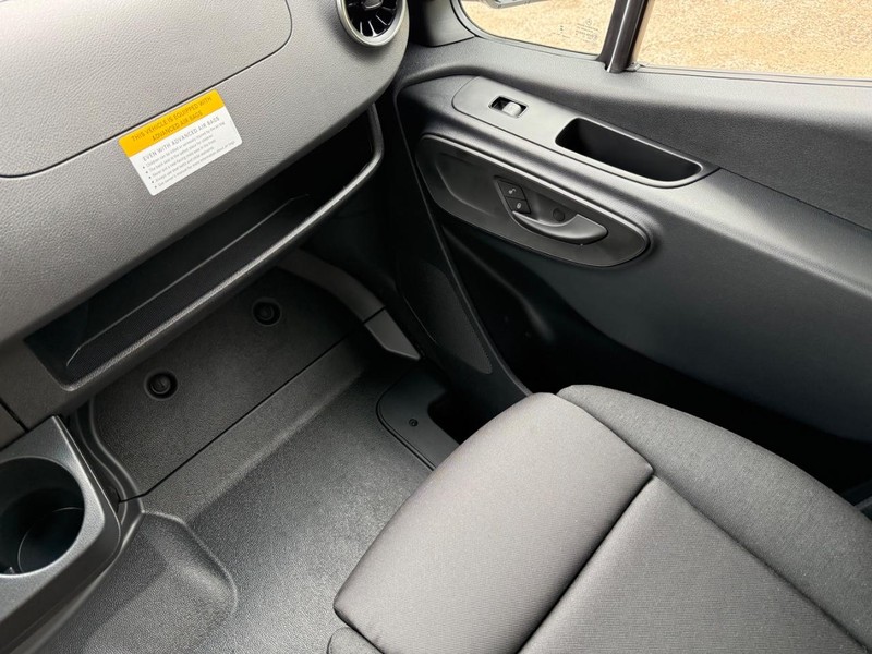 Mercedes-Benz Sprinter Cargo Van Vehicle Image 9