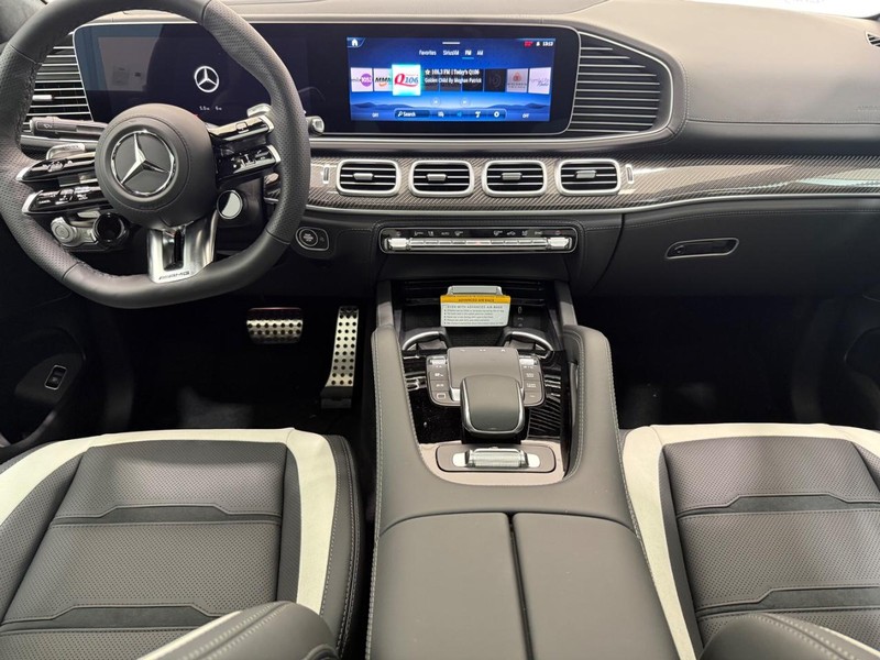 Mercedes-Benz GLE Vehicle Image 6