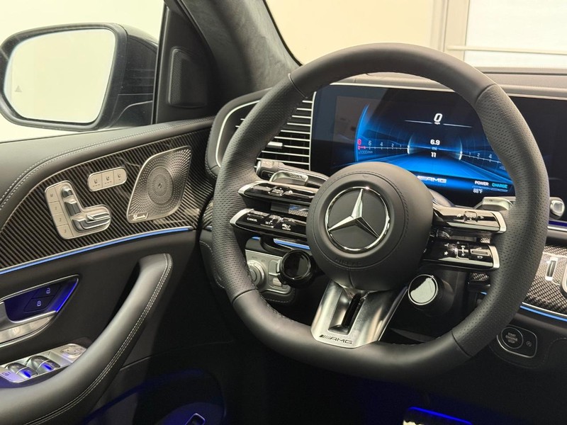 Mercedes-Benz GLE Vehicle Image 8