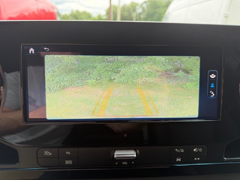 Mercedes-Benz Sprinter Van Vehicle Image 12