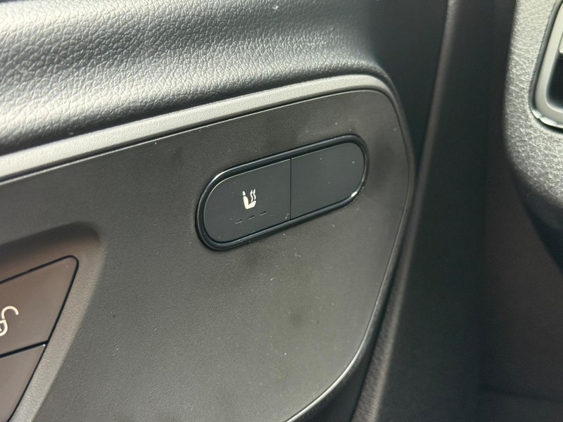 Mercedes-Benz Sprinter Van Vehicle Image 15