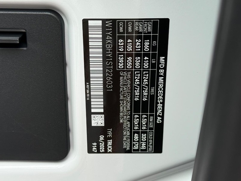 Mercedes-Benz Sprinter Cargo Van Vehicle Image 17