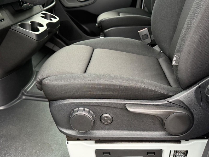 Mercedes-Benz Sprinter Cargo Van Vehicle Image 15