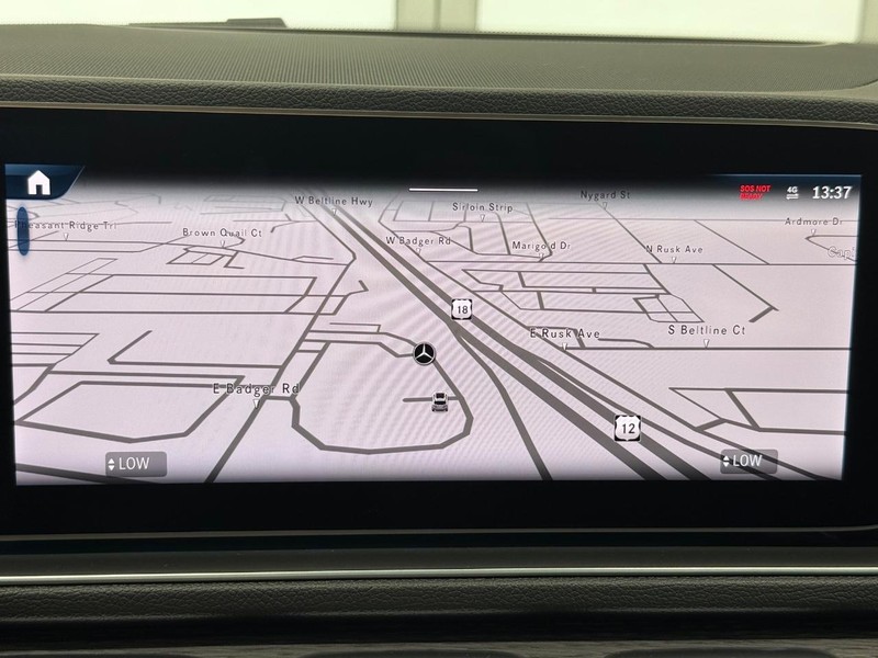 Mercedes-Benz GLE Vehicle Image 13