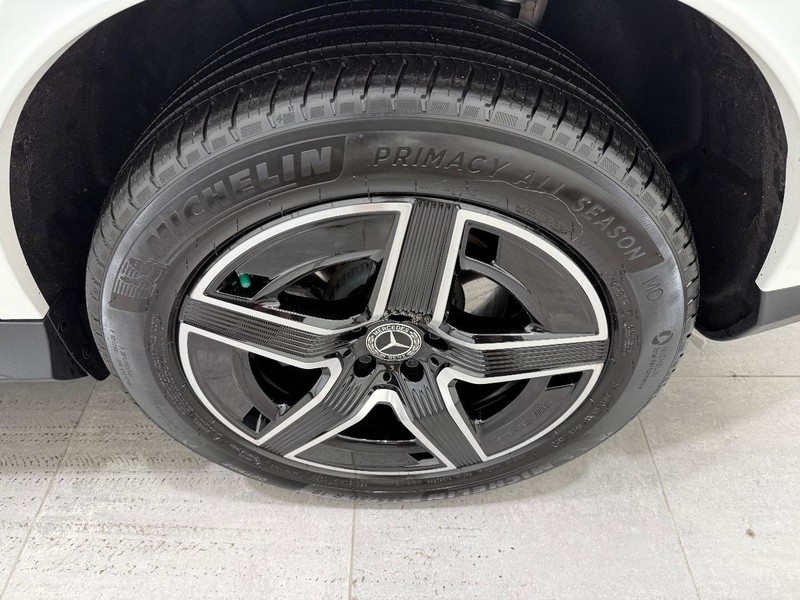 Mercedes-Benz GLC Vehicle Image 5