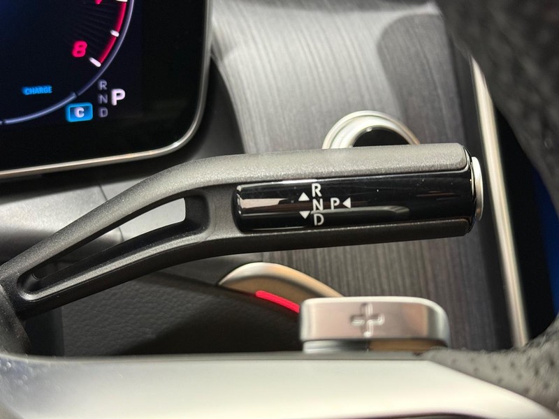 Mercedes-Benz GLC Vehicle Image 16