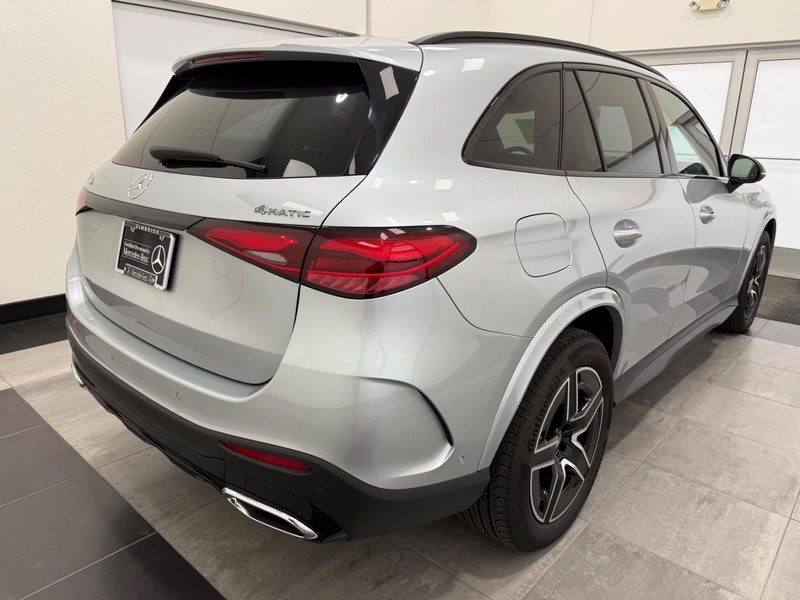 Mercedes-Benz GLC Vehicle Image 2