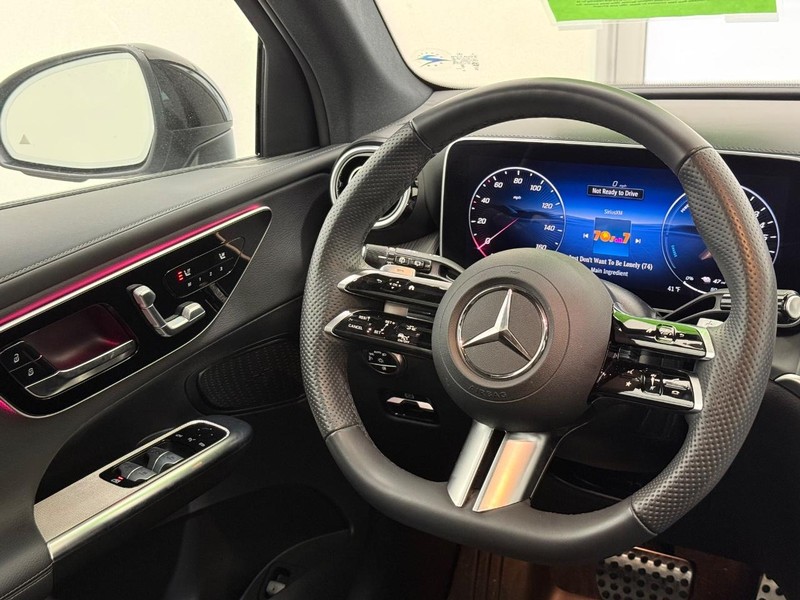 Mercedes-Benz GLC Vehicle Image 7