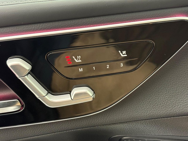 Mercedes-Benz GLC Vehicle Image 9