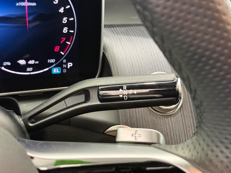 Mercedes-Benz GLC Vehicle Image 12