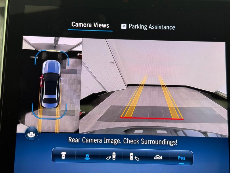 Mercedes-Benz C-Class Vehicle Image 13