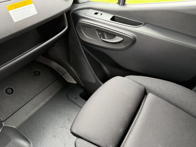Mercedes-Benz Sprinter Cargo Van Vehicle Image 9