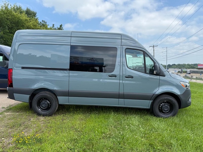 Mercedes-Benz Sprinter Van Vehicle Image 2