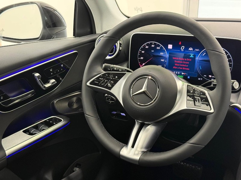 Mercedes-Benz GLC Vehicle Image 8