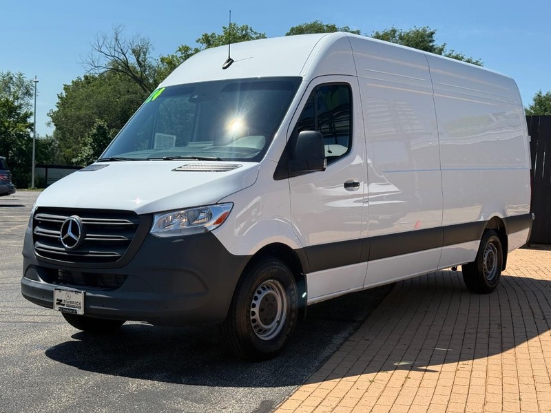 Mercedes-Benz Sprinter Van Vehicle Image 8