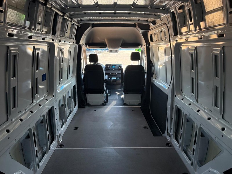 Mercedes-Benz Sprinter Van Vehicle Image 12