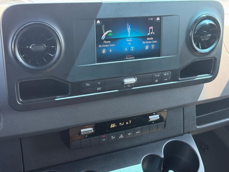Mercedes-Benz Sprinter Van Vehicle Image 18