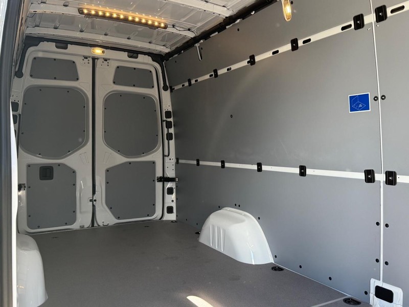 Mercedes-Benz Sprinter Cargo Van Vehicle Image 5