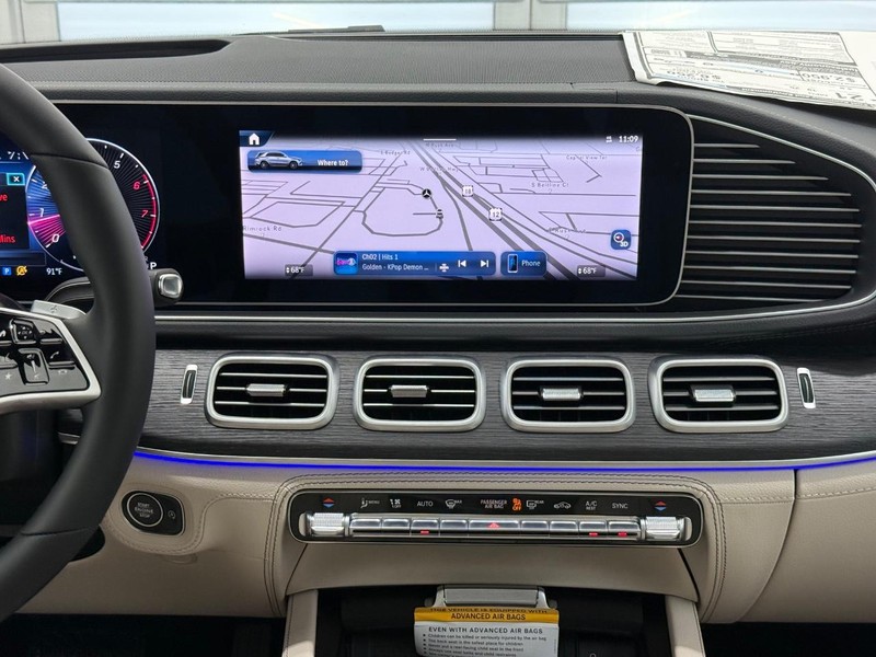 Mercedes-Benz GLE Vehicle Image 7