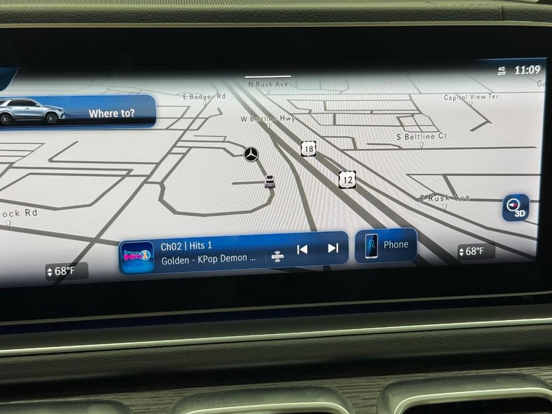 Mercedes-Benz GLE Vehicle Image 14