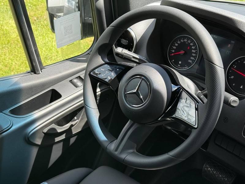 Mercedes-Benz Sprinter Cargo Van Vehicle Image 9