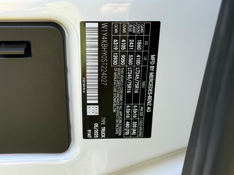 Mercedes-Benz Sprinter Cargo Van Vehicle Image 17