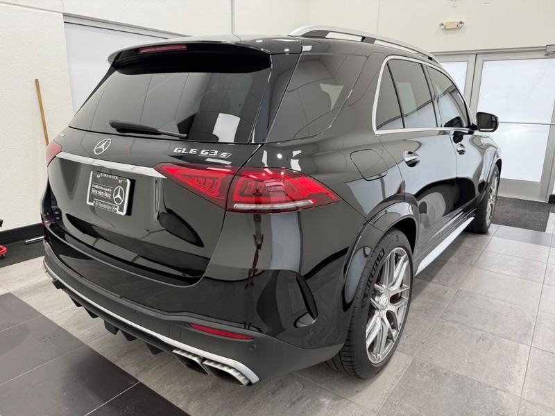 Mercedes-Benz GLE Vehicle Image 2