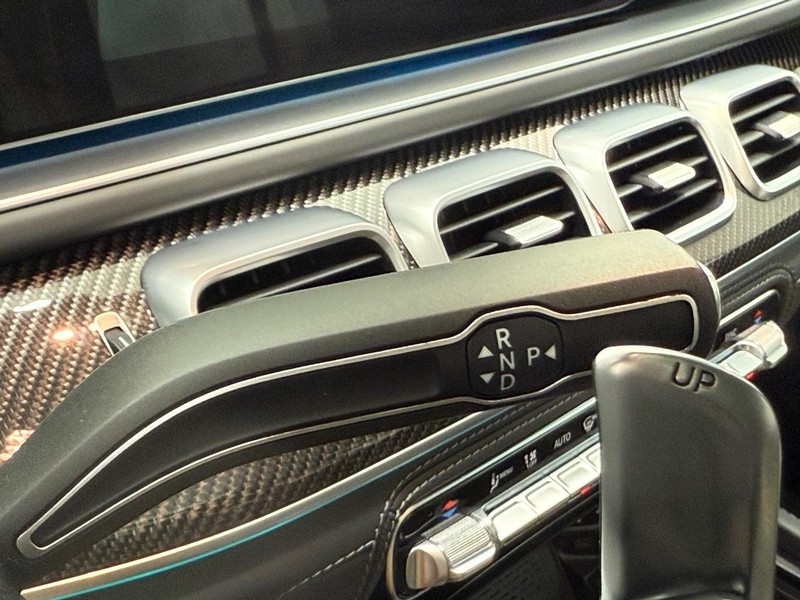Mercedes-Benz GLE Vehicle Image 18