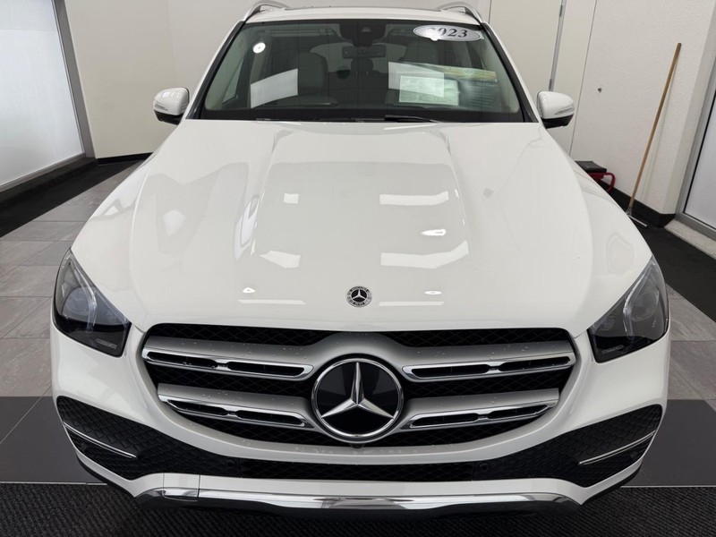 Mercedes-Benz GLE Vehicle Image 7