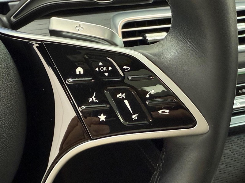 Mercedes-Benz GLE Vehicle Image 15