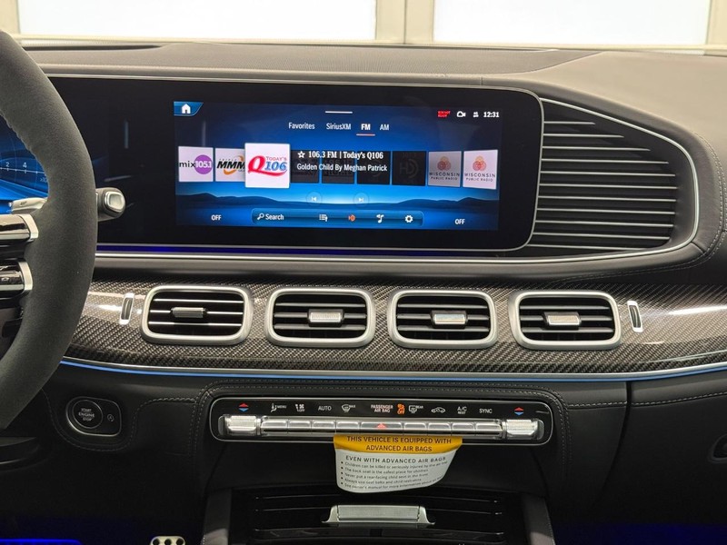 Mercedes-Benz GLE Vehicle Image 6