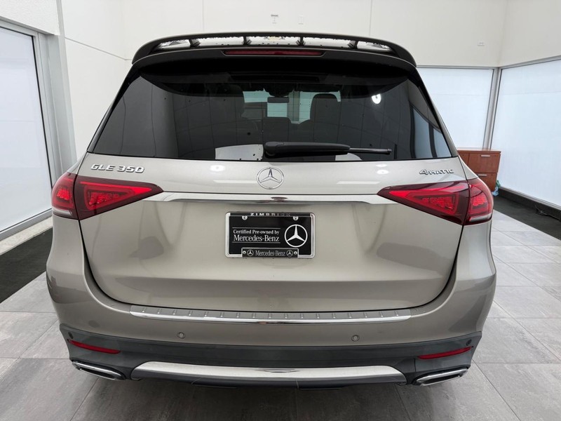 Mercedes-Benz GLE Vehicle Image 3