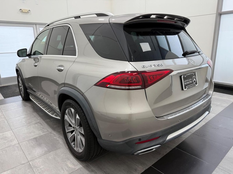 Mercedes-Benz GLE Vehicle Image 4