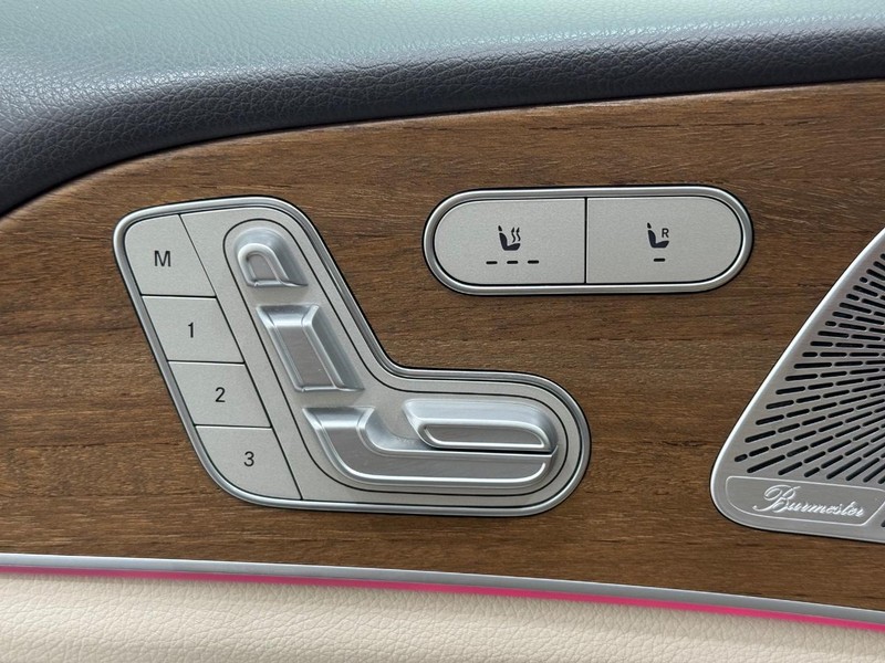 Mercedes-Benz GLE Vehicle Image 14