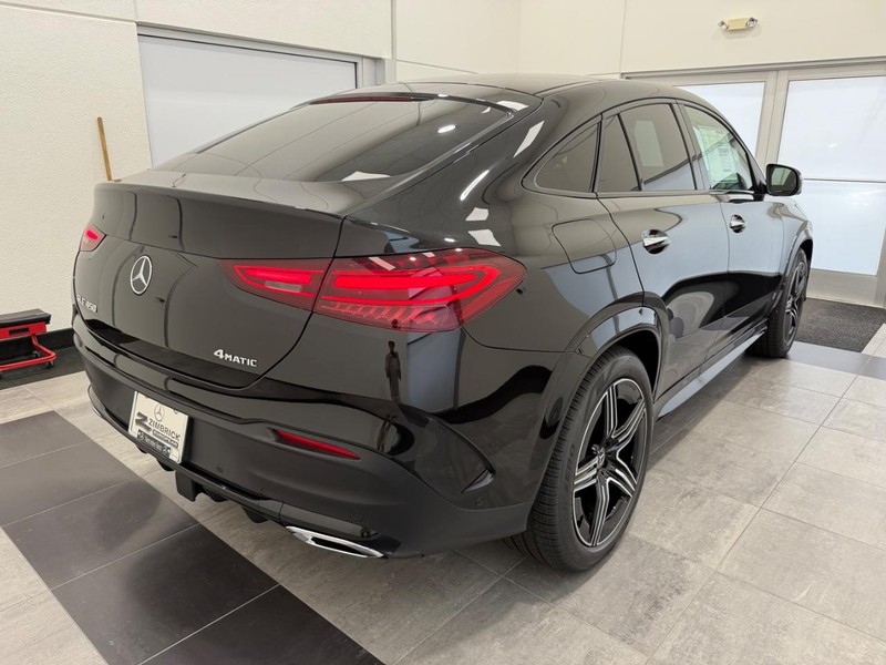 Mercedes-Benz GLE Vehicle Image 2