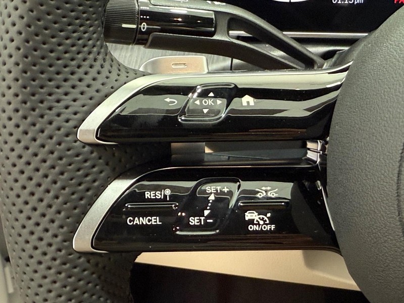 Mercedes-Benz CLE Vehicle Image 11