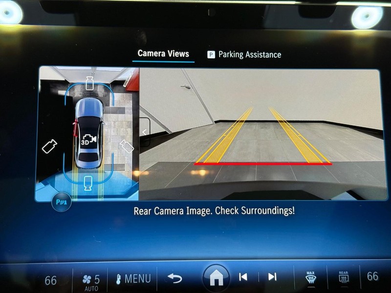 Mercedes-Benz E-Class Vehicle Image 13