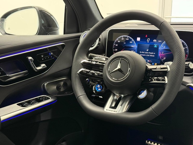 Mercedes-Benz GLC Vehicle Image 8