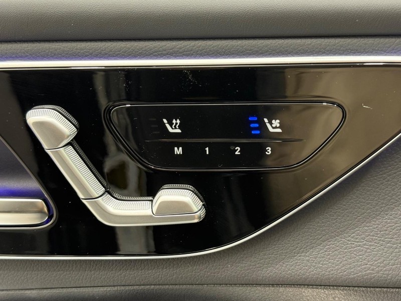 Mercedes-Benz GLC Vehicle Image 10